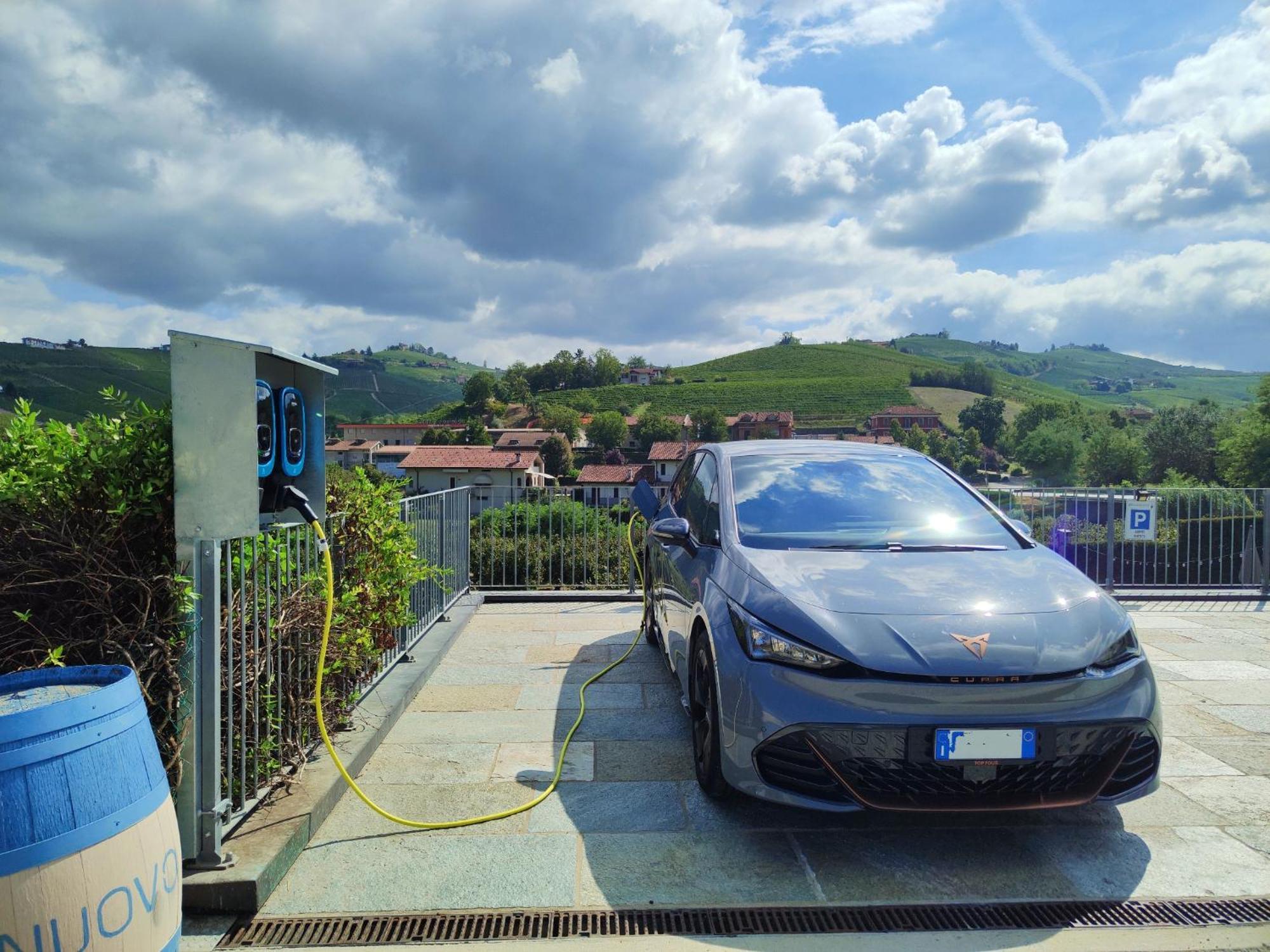 Cascina Bellonuovo Alba  Luaran gambar