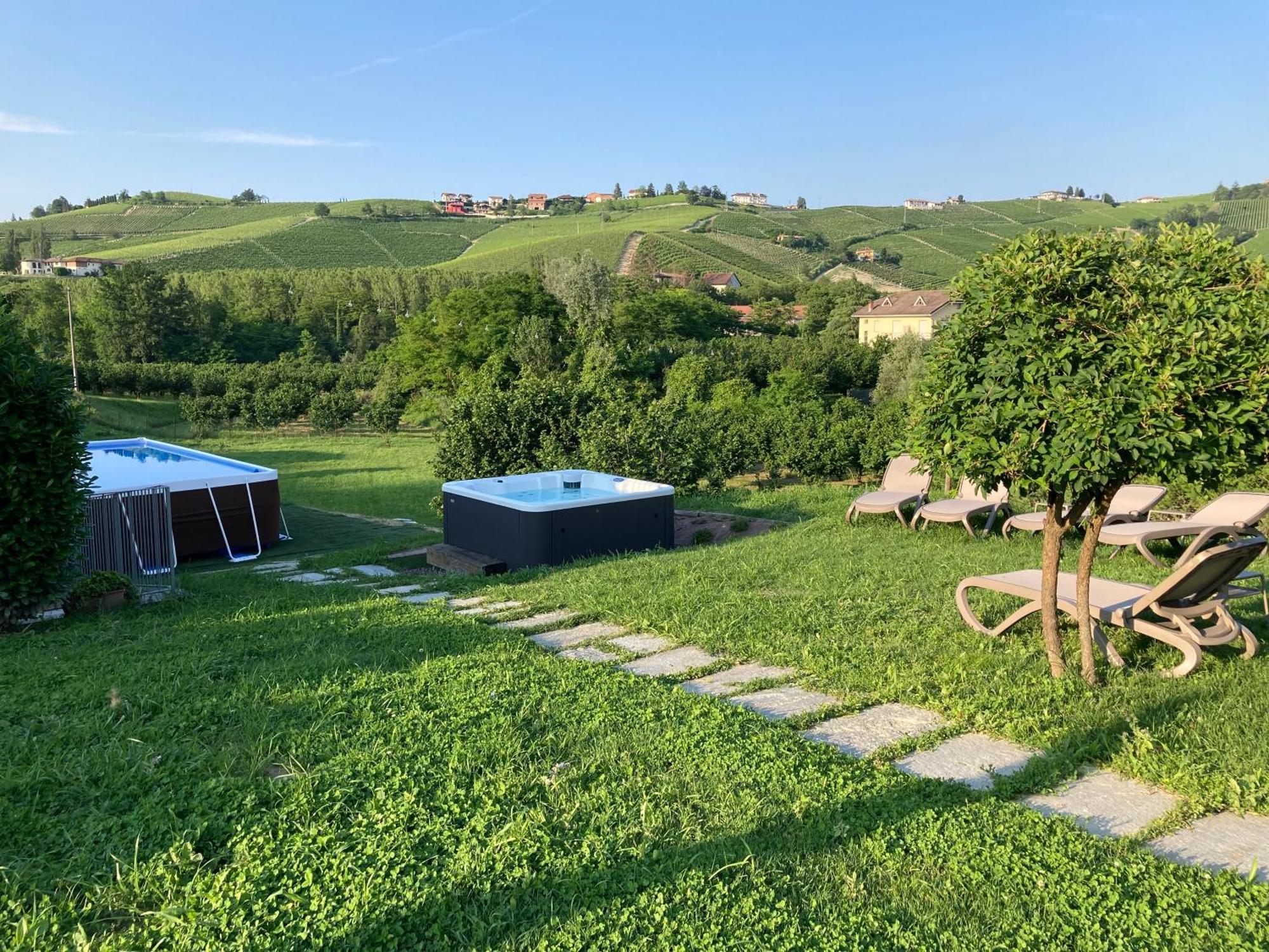 Cascina Bellonuovo Alba  Luaran gambar